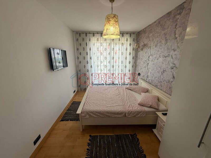 Mihai Bravu, 3 camere, terasa mare, disponibil imediat.